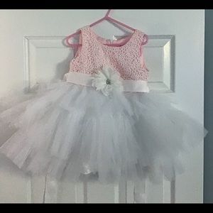 Le Pink size 4t girls dress rhinestone flower